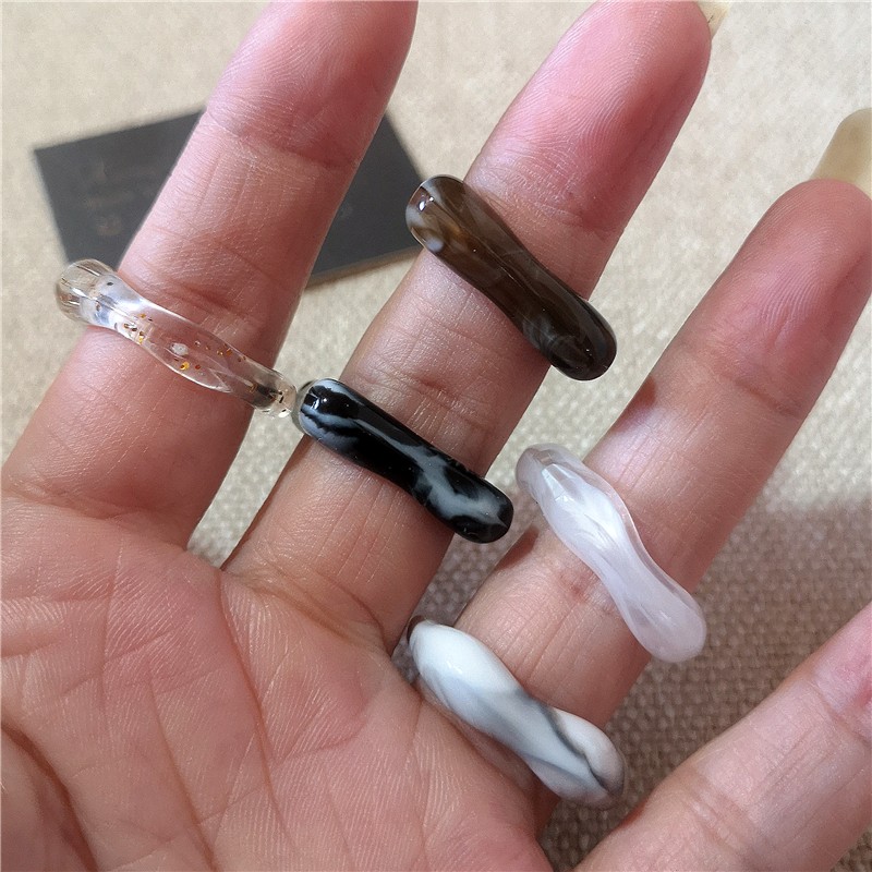 5-Piece Retro Resin Material Multi-color Ring Set Fashionabl 4