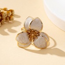 A Women's Open Ring with Flowers in Various Colors to Choose 3