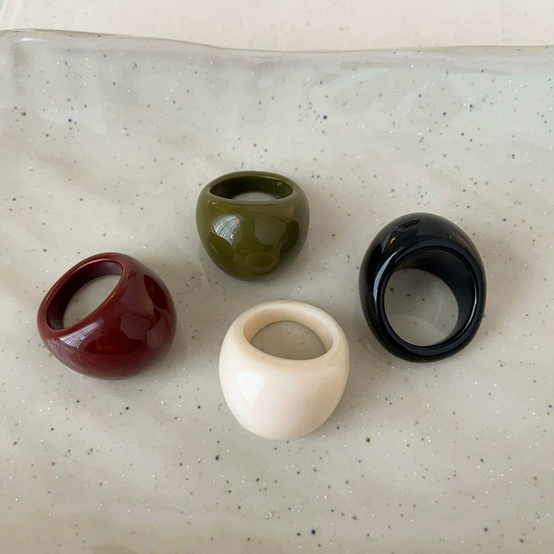 HangZhi 4pcs/set Vintage Irregular Geometric Resin Ring Set 4