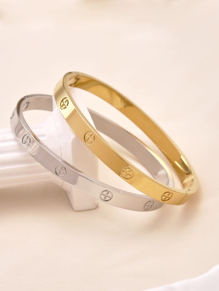 A 1-Piece 18K Gold-Plated Stainless Steel Ladies' Gold Bracelet (2pc Bracelet Set)
